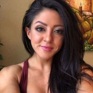 Meet your Posher, Roxi